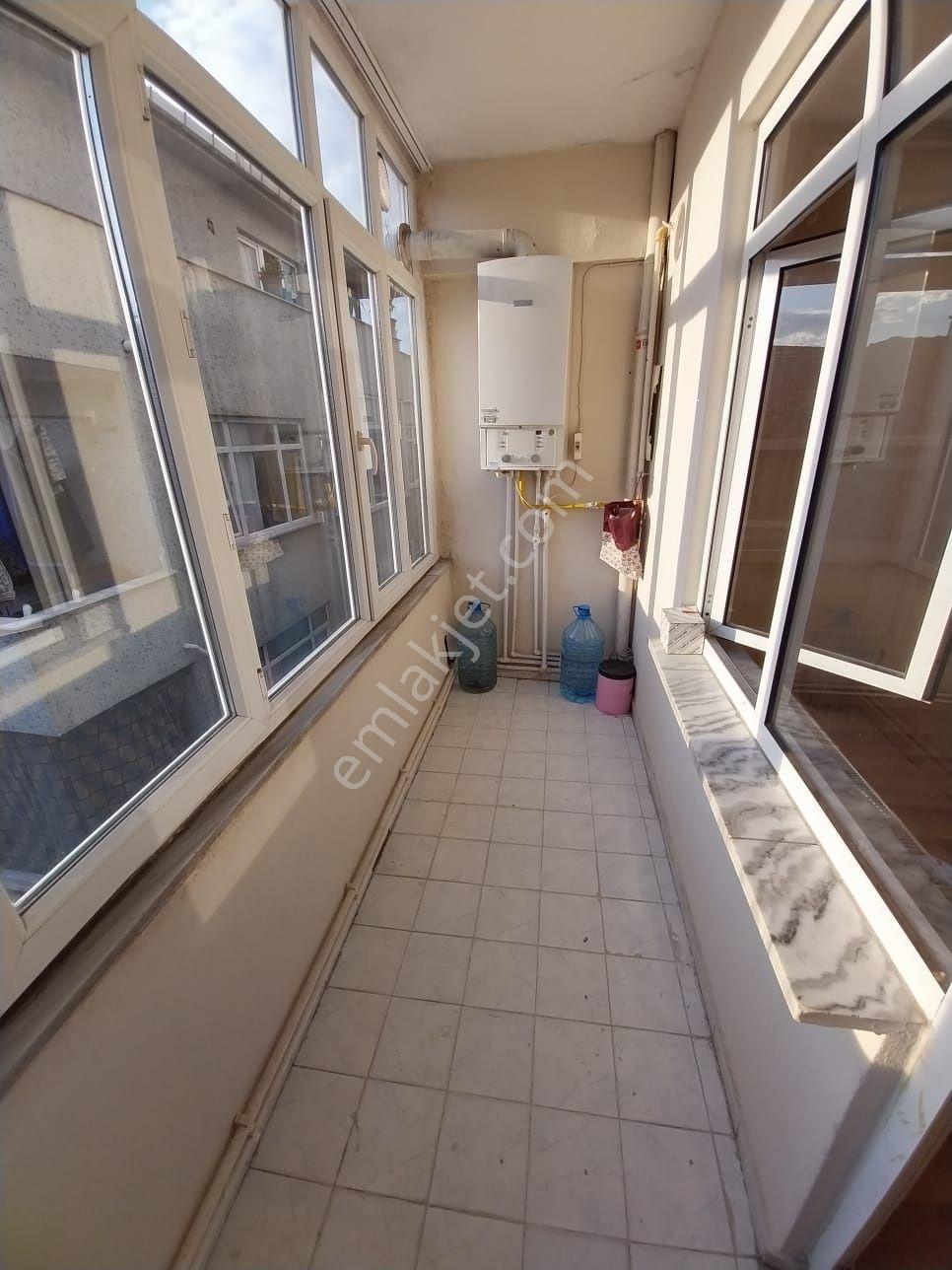 Sultan Muratta Satılık 2+1 75m2 Balkonlu Fırsat Daire — fotoğraf 19