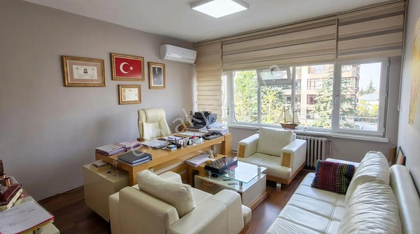 Cinnahta Cadde Cepheli Otoparklı Satılık 2+1 Daire — fotoğraf 4