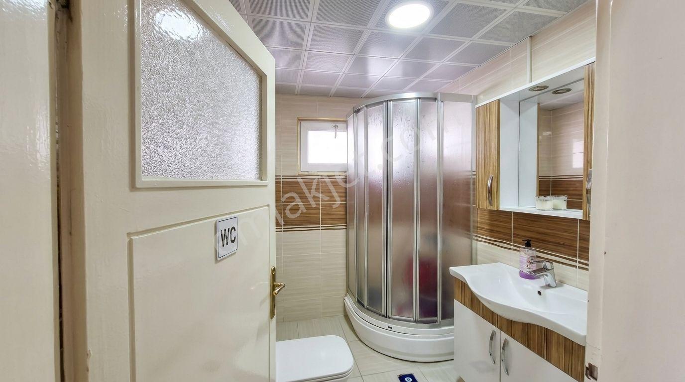 Cinnahta Cadde Cepheli Otoparklı Satılık 2+1 Daire — fotoğraf 9