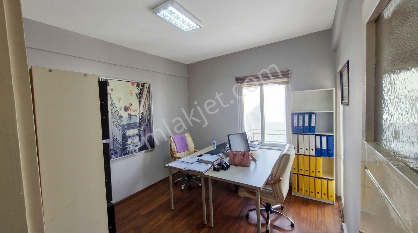 Cinnahta Cadde Cepheli Otoparklı Satılık 2+1 Daire — fotoğraf 15