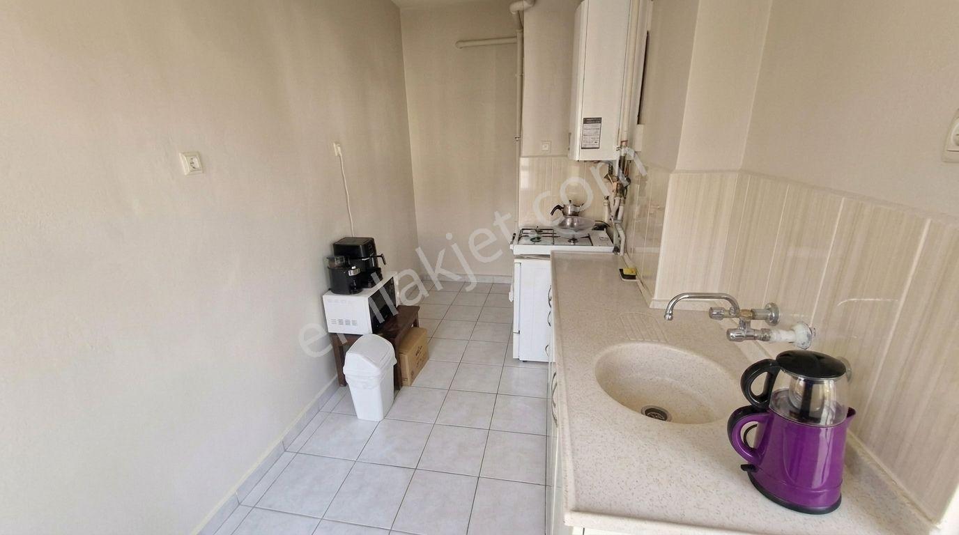 Cinnahta Cadde Cepheli Otoparklı Satılık 2+1 Daire — fotoğraf 20