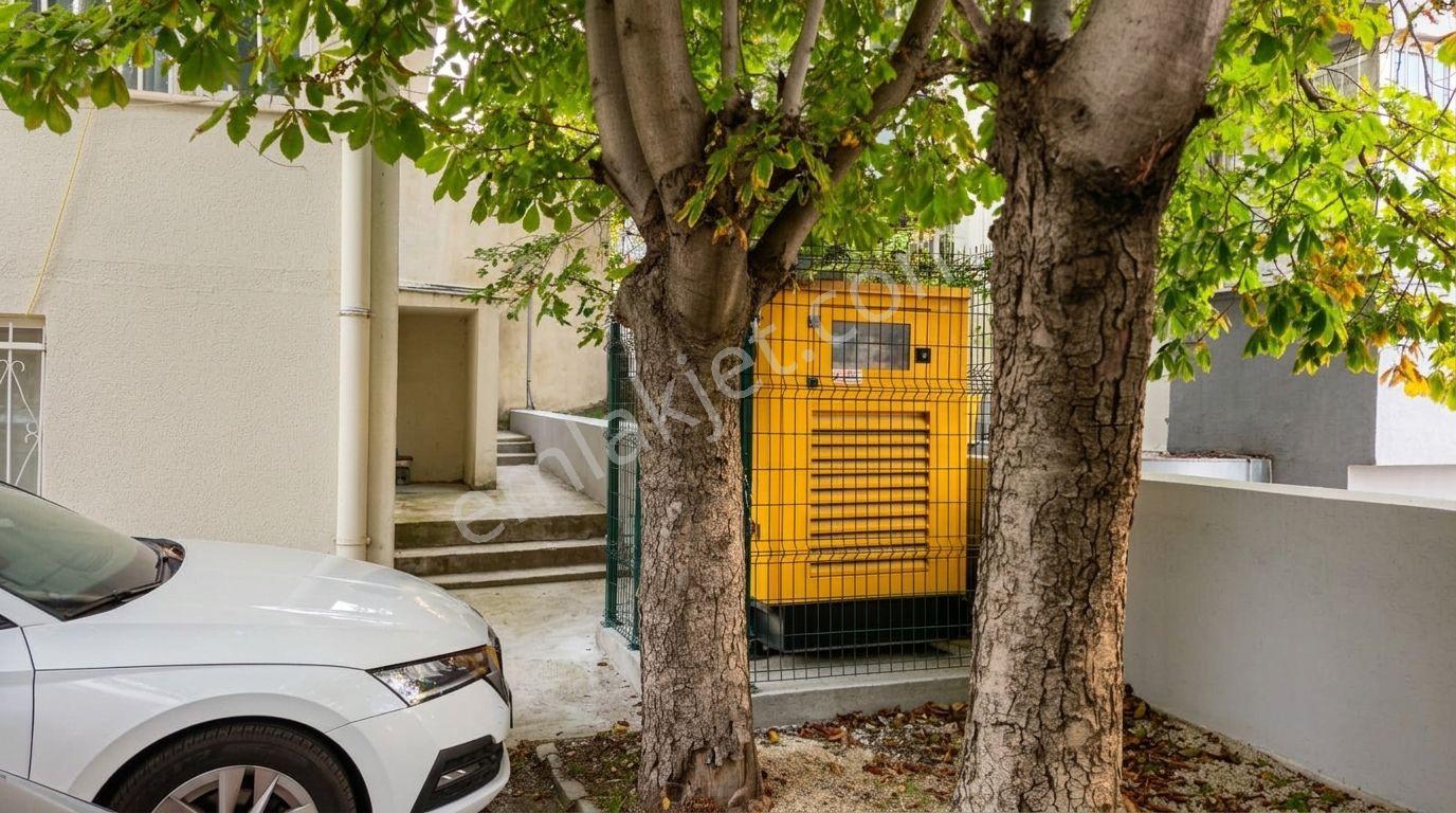 Cinnahta Cadde Cepheli Otoparklı Satılık 2+1 Daire — fotoğraf 24