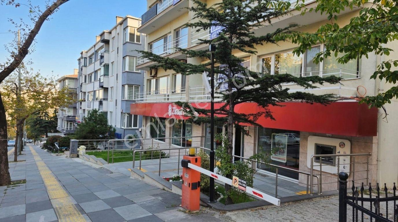 Cinnahta Cadde Cepheli Otoparklı Satılık 2+1 Daire — fotoğraf 26