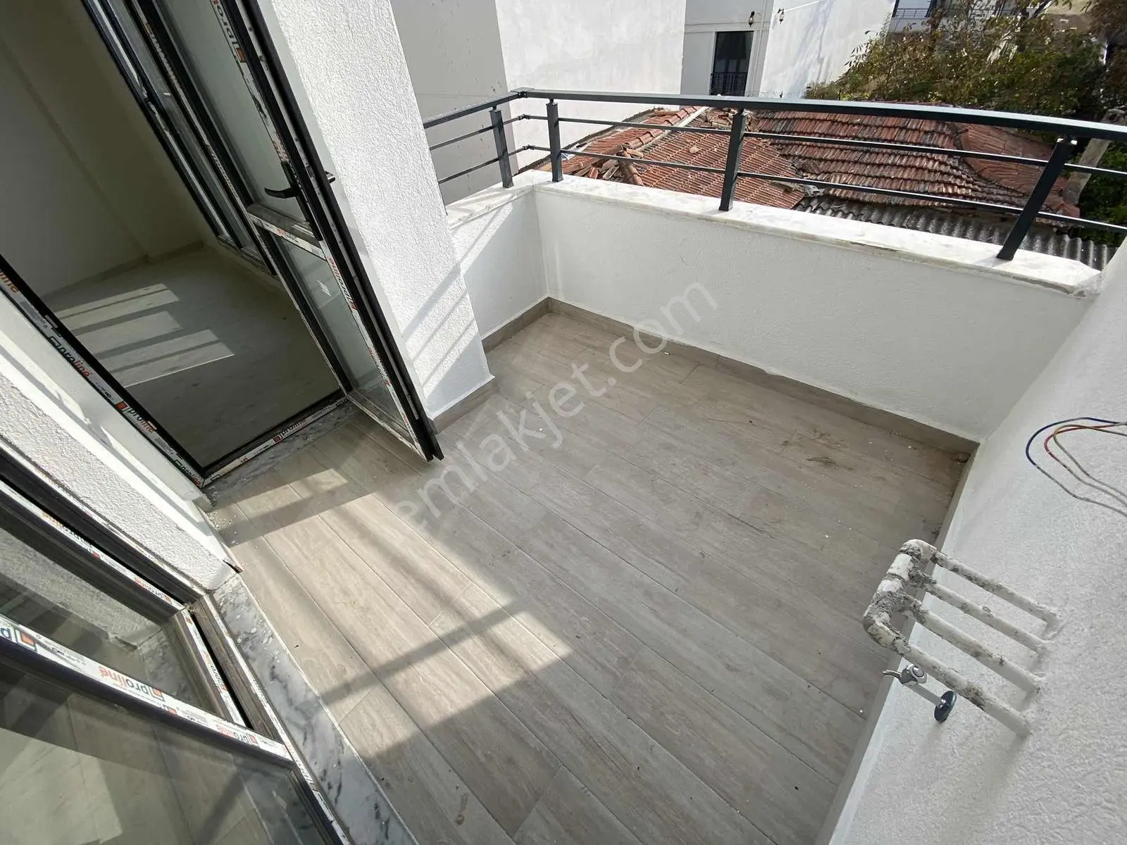 Merkezde Asansörlü Uygun Fiyatlı Kullanışlı 1+1 Daire — fotoğraf 4