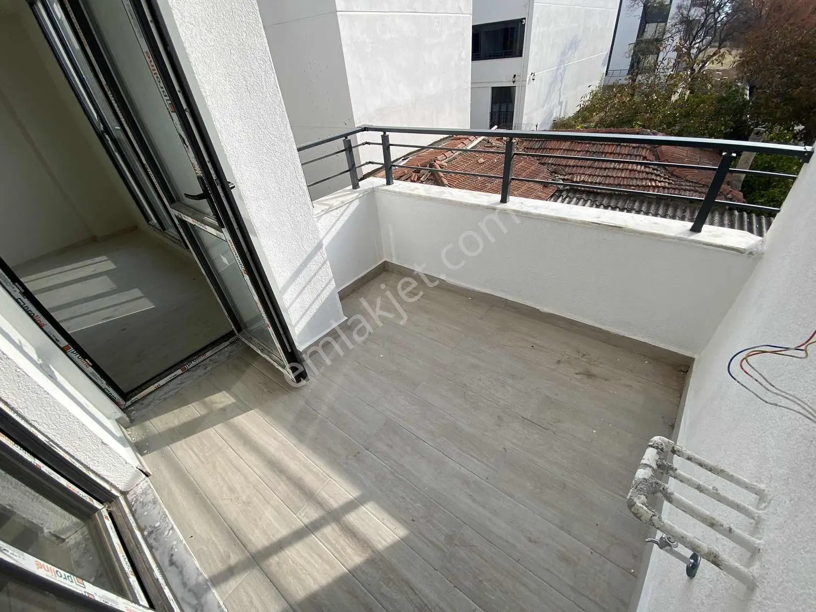 Merkezde Asansörlü Uygun Fiyatlı Kullanışlı 1+1 Daire — fotoğraf 7