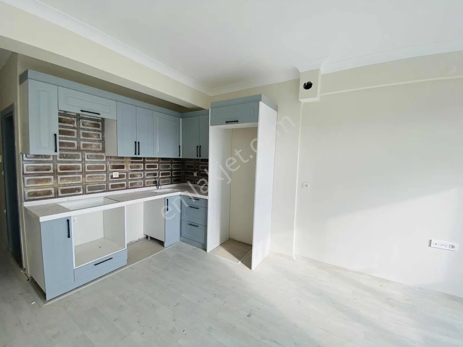 Merkezde Asansörlü Uygun Fiyatlı Kullanışlı 1+1 Daire — fotoğraf 23