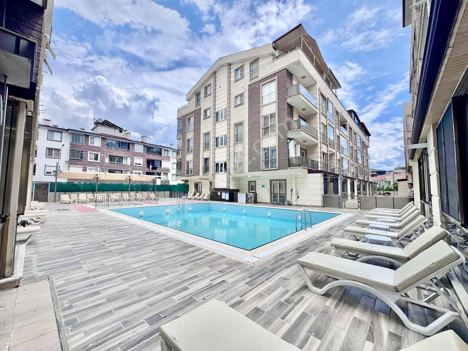 ▀Güç'Ten Akçayda Havuzlu Otoparklı Full Eşyalı Kelepir Lüx Daire