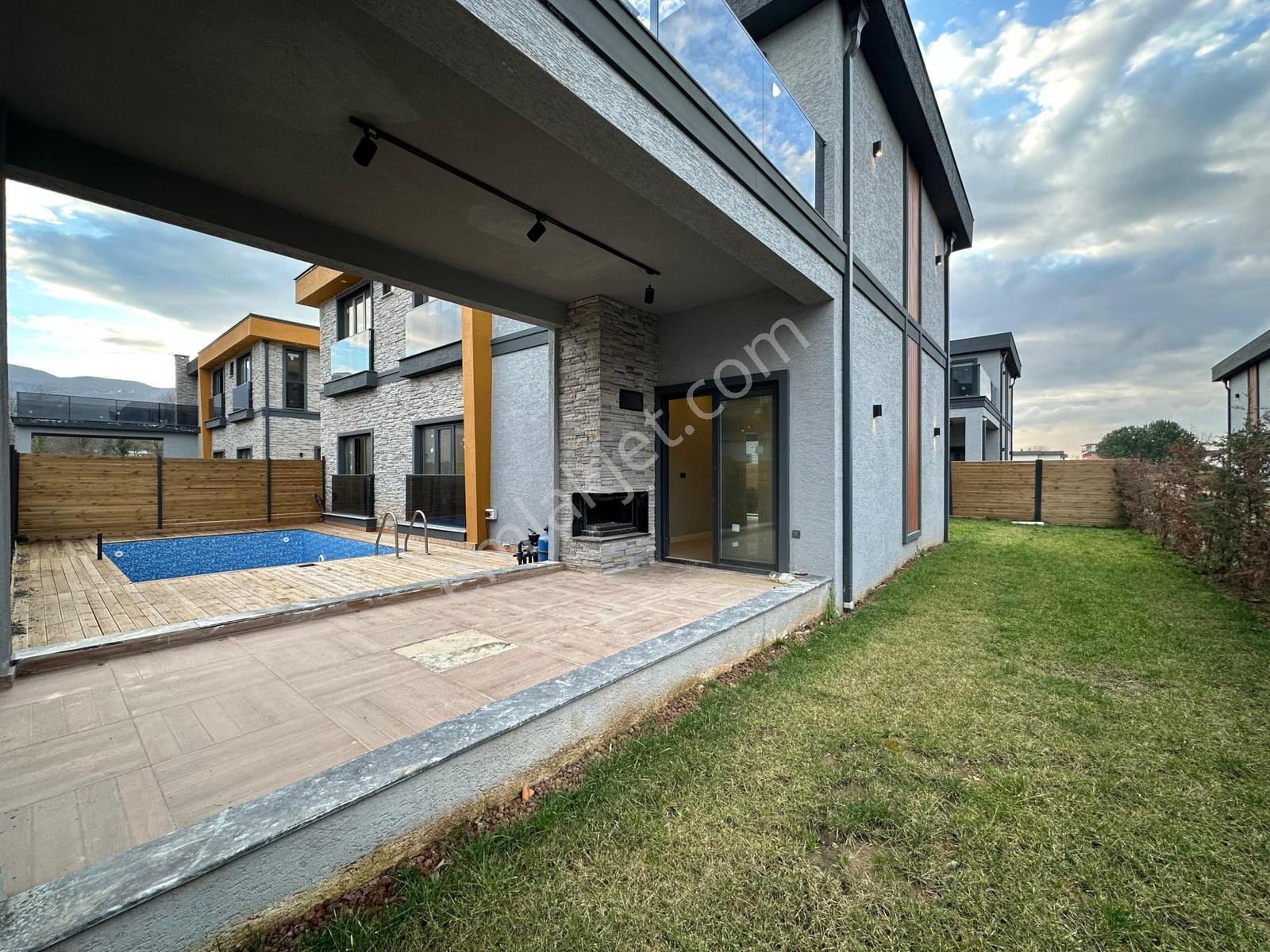 Kartepe Premıum Lıfe Sit. Satılık Ultra Lüks Villa — fotoğraf 13