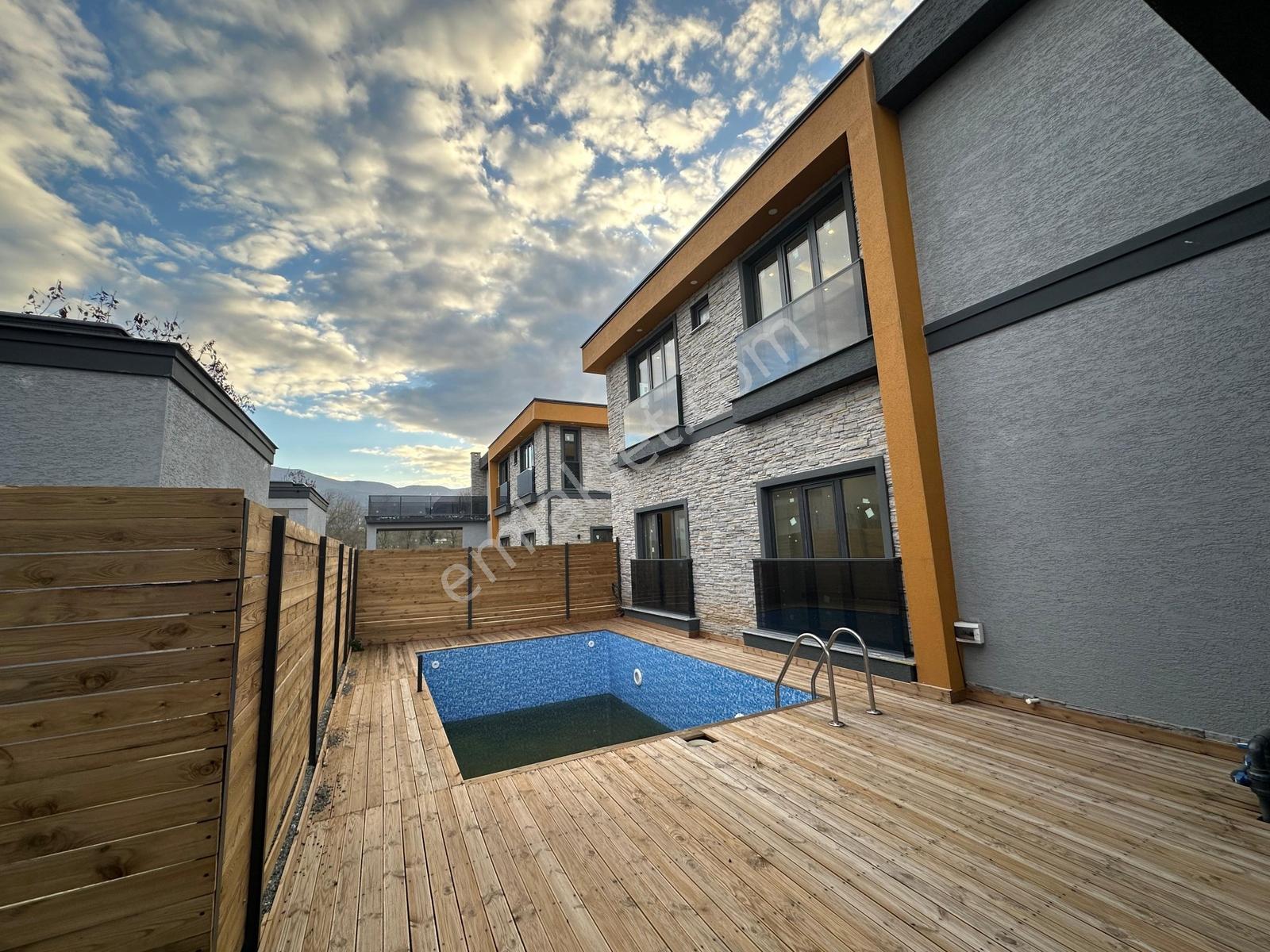 Kartepe Premıum Lıfe Sit. Satılık Ultra Lüks Villa — fotoğraf 14