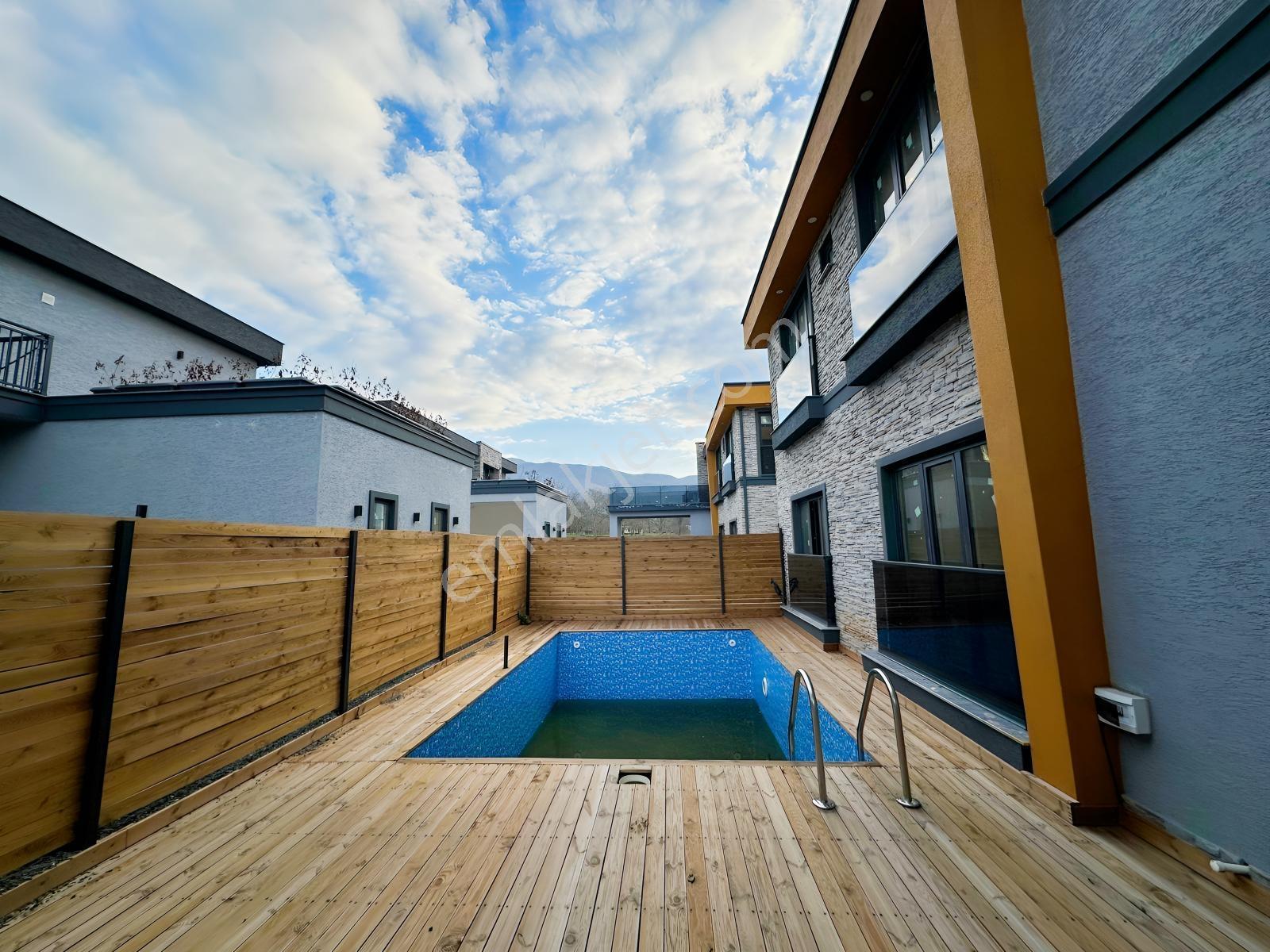 Kartepe Premıum Lıfe Sit. Satılık Ultra Lüks Villa — fotoğraf 15