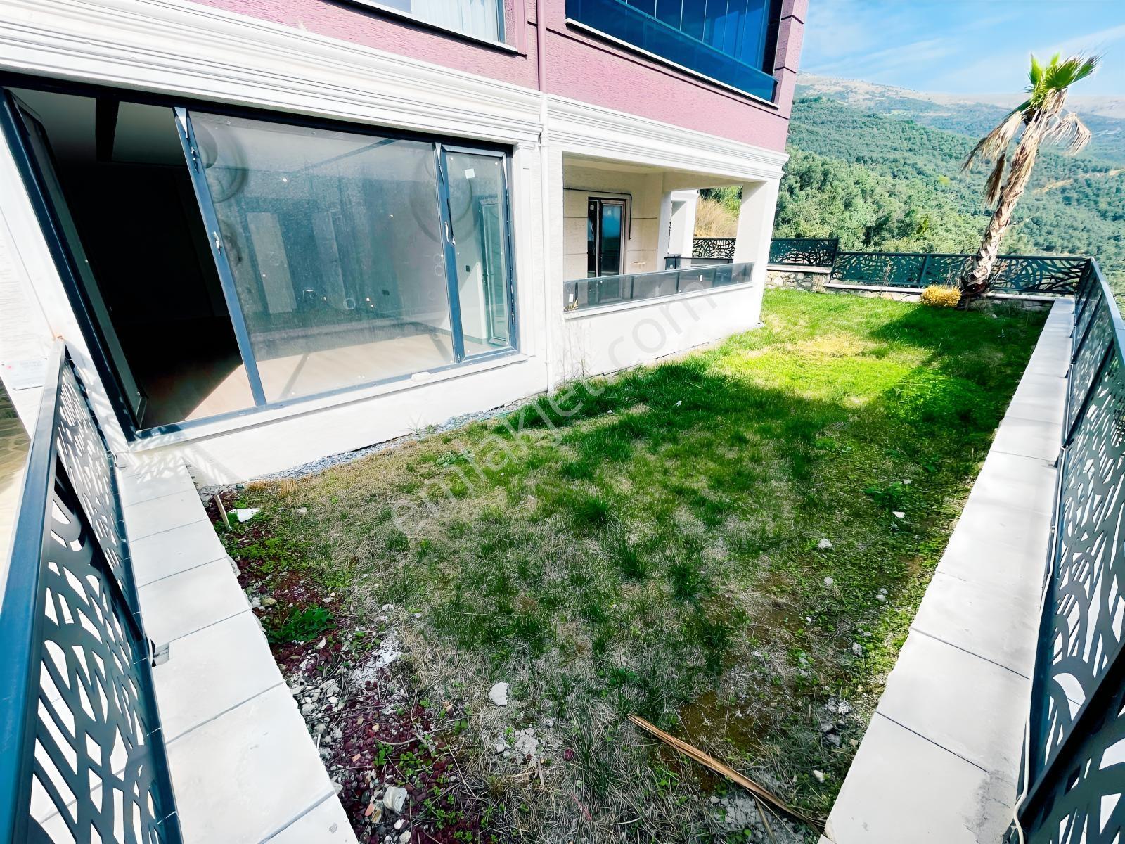 Özkandan Havuzlu Sitede Müstakil Bahçe 3+1 145 M² Satılık Daire — fotoğraf 4