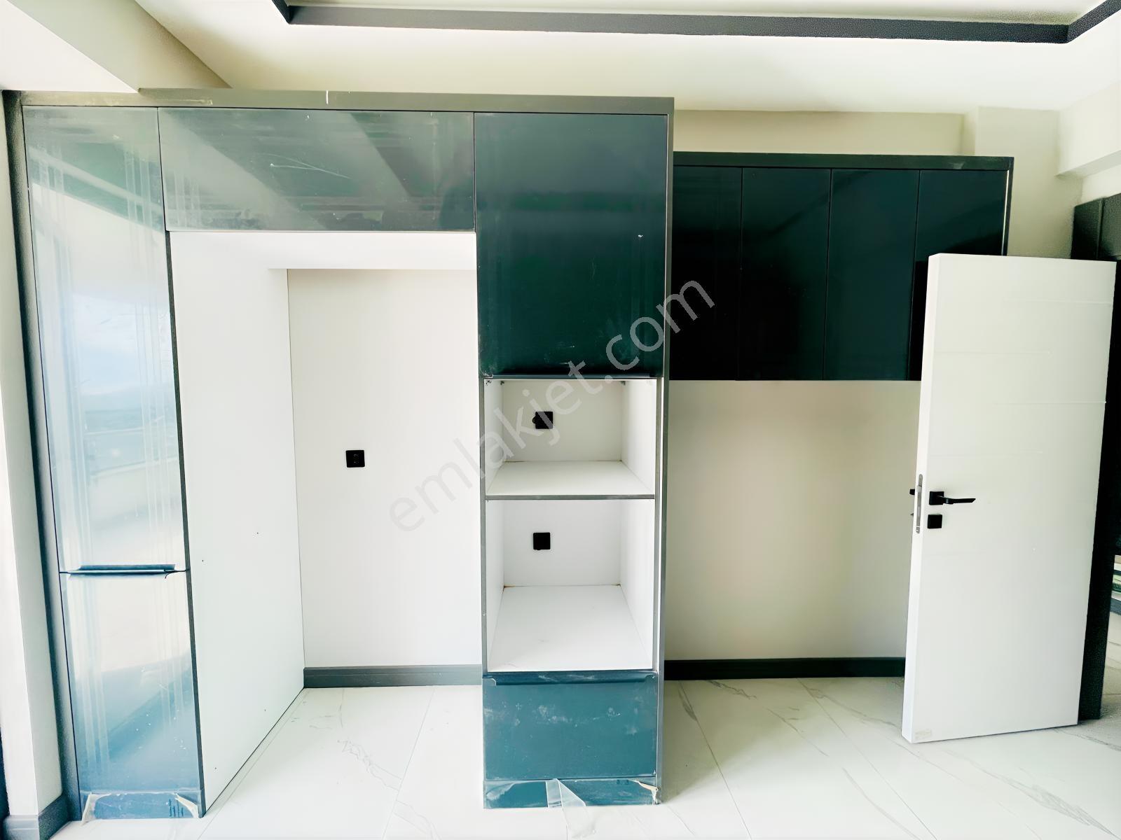 Özkandan Havuzlu Sitede Müstakil Bahçe 3+1 145 M² Satılık Daire — fotoğraf 10