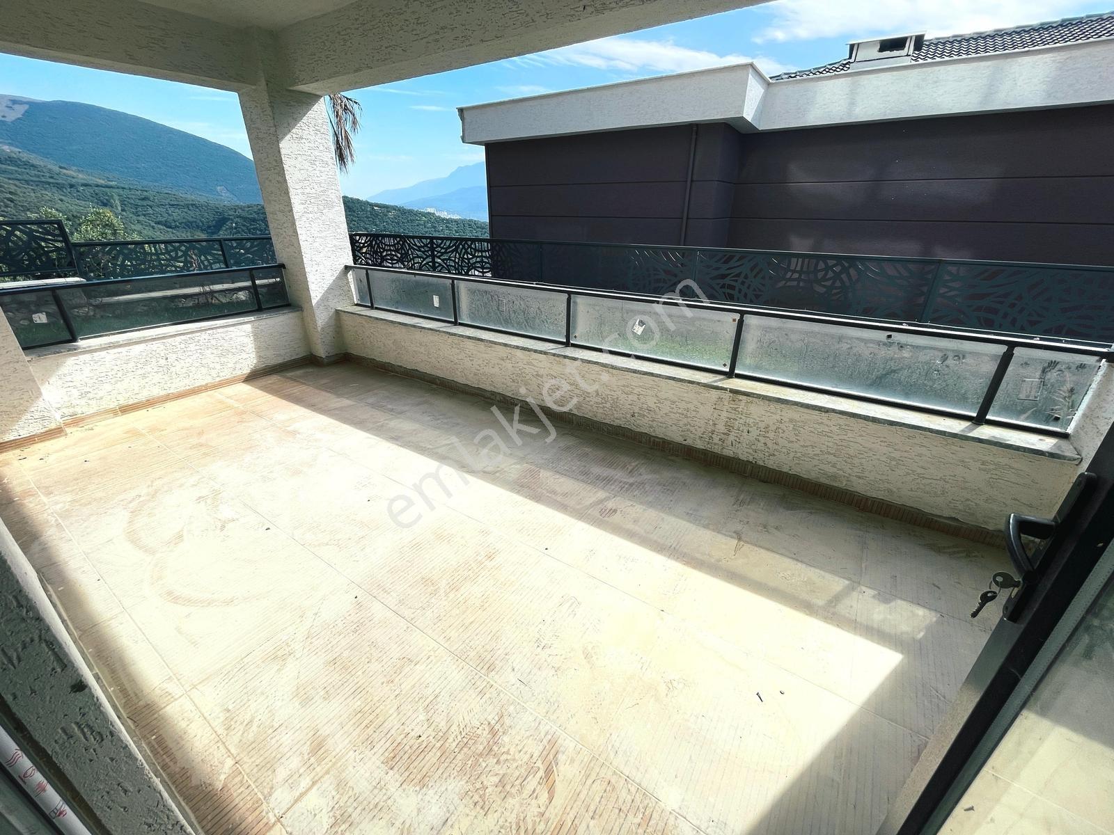 Özkandan Havuzlu Sitede Müstakil Bahçe 3+1 145 M² Satılık Daire — fotoğraf 12