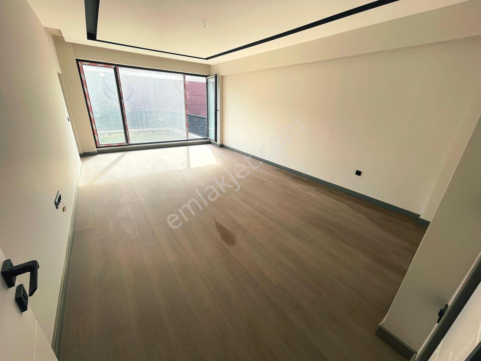 Özkandan Havuzlu Sitede Müstakil Bahçe 3+1 145 M² Satılık Daire — fotoğraf 14