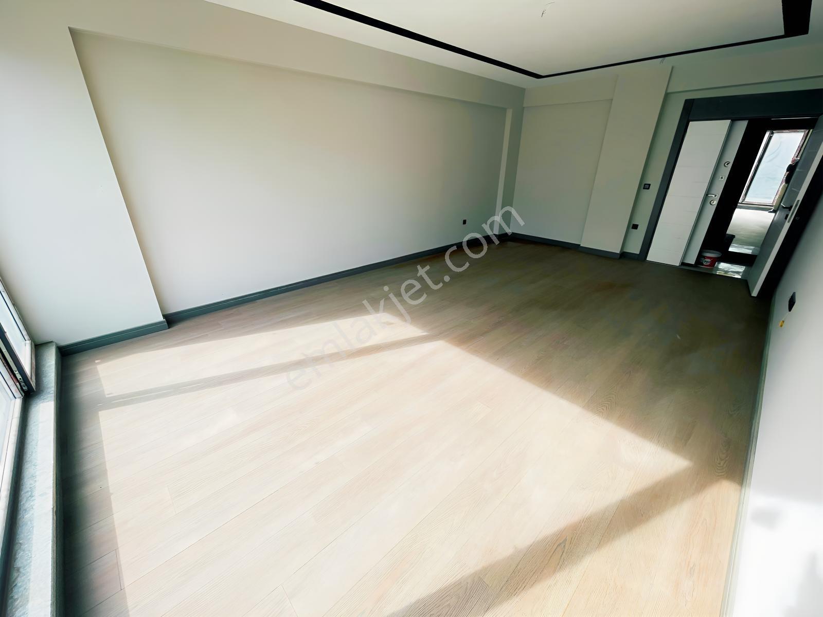 Özkandan Havuzlu Sitede Müstakil Bahçe 3+1 145 M² Satılık Daire — fotoğraf 15