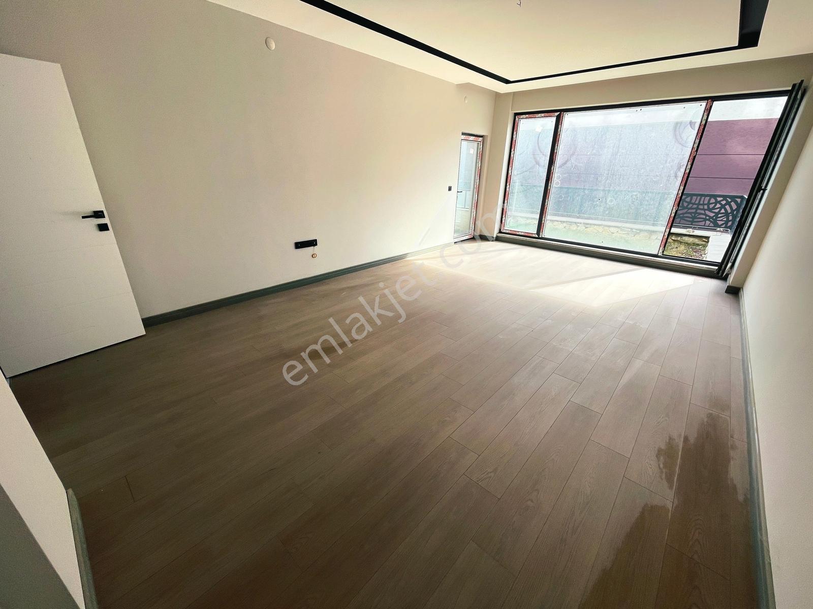 Özkandan Havuzlu Sitede Müstakil Bahçe 3+1 145 M² Satılık Daire — fotoğraf 17