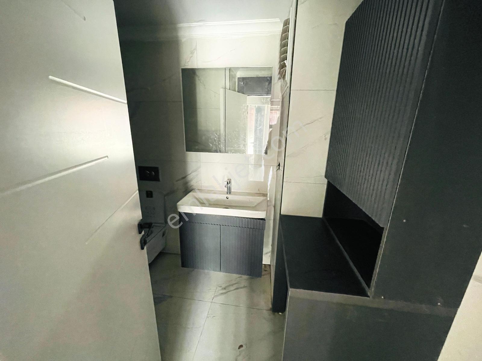 Özkandan Havuzlu Sitede Müstakil Bahçe 3+1 145 M² Satılık Daire — fotoğraf 27