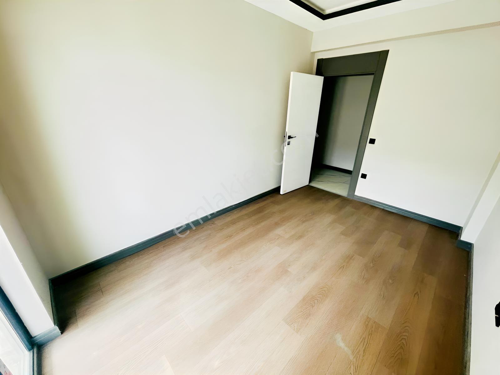 Özkandan Havuzlu Sitede Müstakil Bahçe 3+1 145 M² Satılık Daire — fotoğraf 29