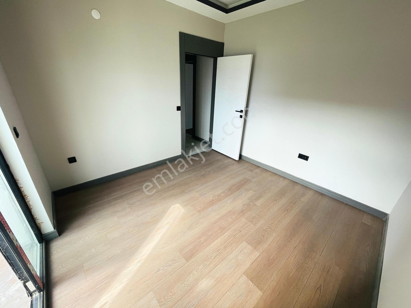 Özkandan Havuzlu Sitede Müstakil Bahçe 3+1 145 M² Satılık Daire — fotoğraf 36