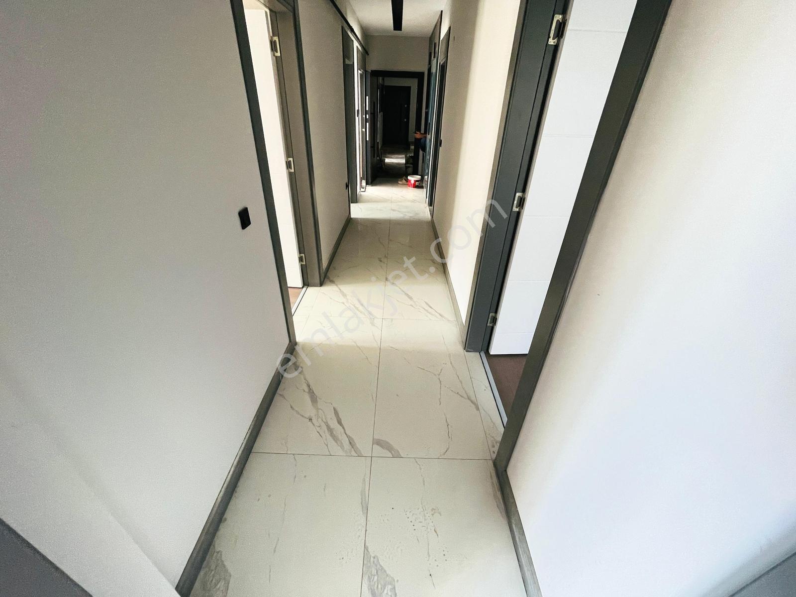 Özkandan Havuzlu Sitede Müstakil Bahçe 3+1 145 M² Satılık Daire — fotoğraf 39