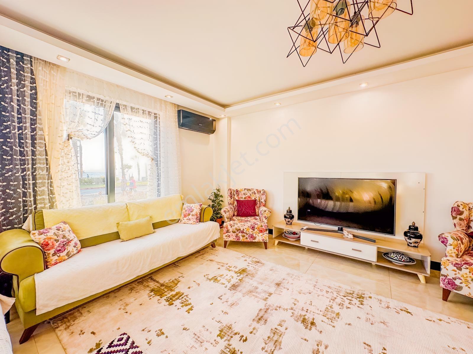 Kleopatra Plajı Karşısında Denize Sıfır 3+1 Satılık Daire — fotoğraf 6