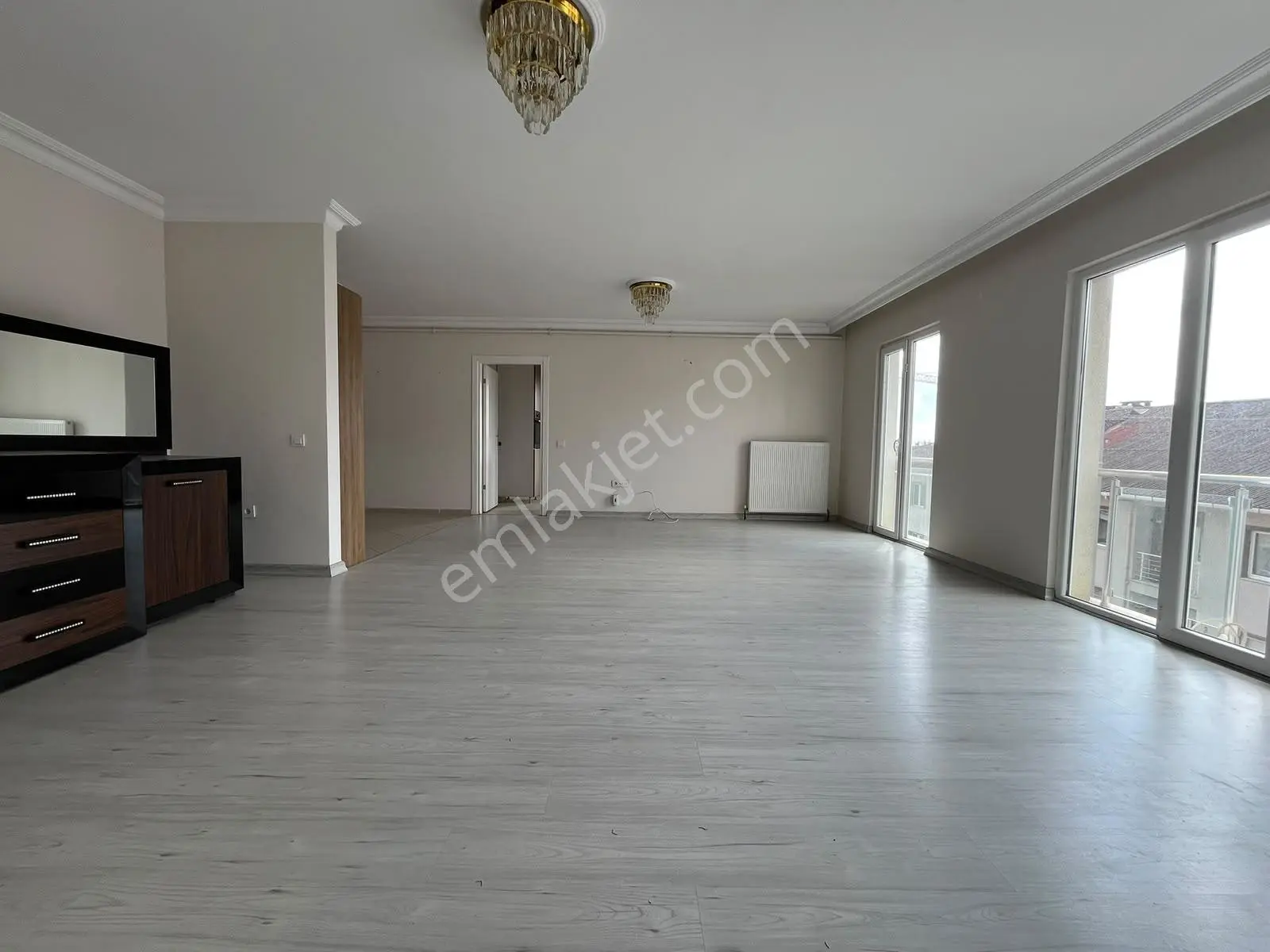 Metro 1 Dk Pendikte Deniz Manzaralı Bölgenin En Geniş 4+2 Daire — fotoğraf 4