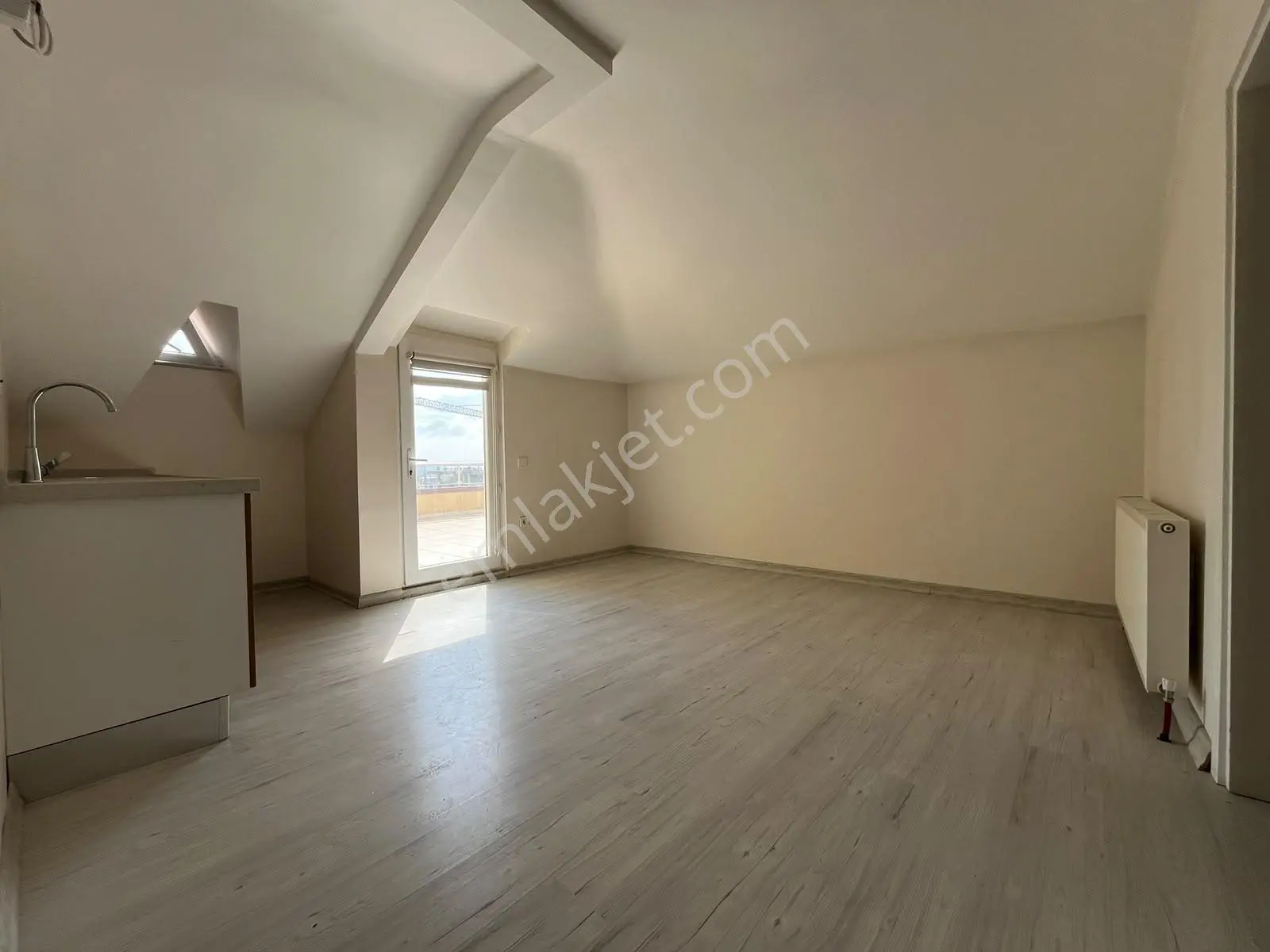 Metro 1 Dk Pendikte Deniz Manzaralı Bölgenin En Geniş 4+2 Daire — fotoğraf 27