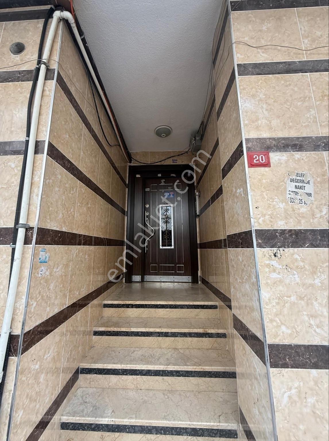 Esenyurt Çınar Mah.bağlarçeşme Satılık 2+1 90 M2 Daire — fotoğraf 3