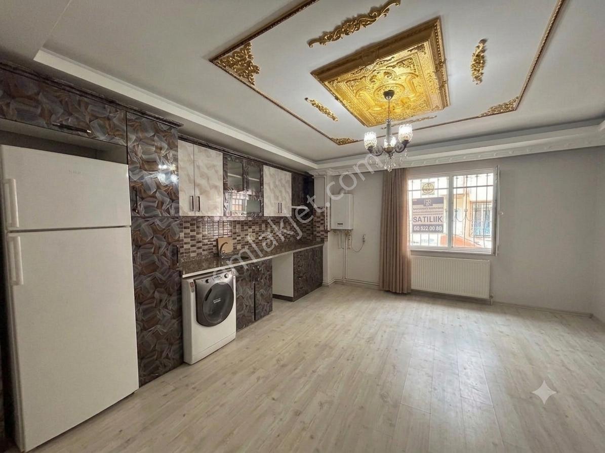 Esenyurt Çınar Mah.bağlarçeşme Satılık 2+1 90 M2 Daire — fotoğraf 4