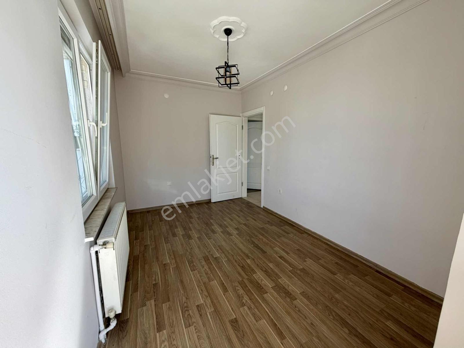 Fenerde Yüzme Havuzlu Site İçerisinde 3+1 Arakat Daire — fotoğraf 15