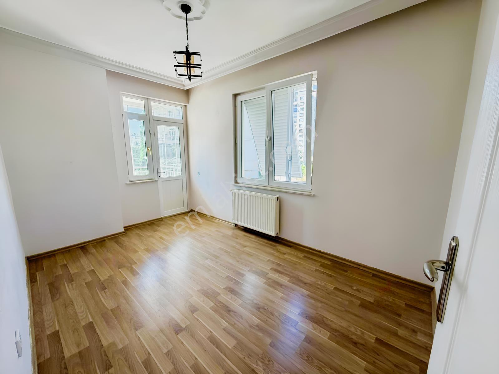 Fenerde Yüzme Havuzlu Site İçerisinde 3+1 Arakat Daire — fotoğraf 16
