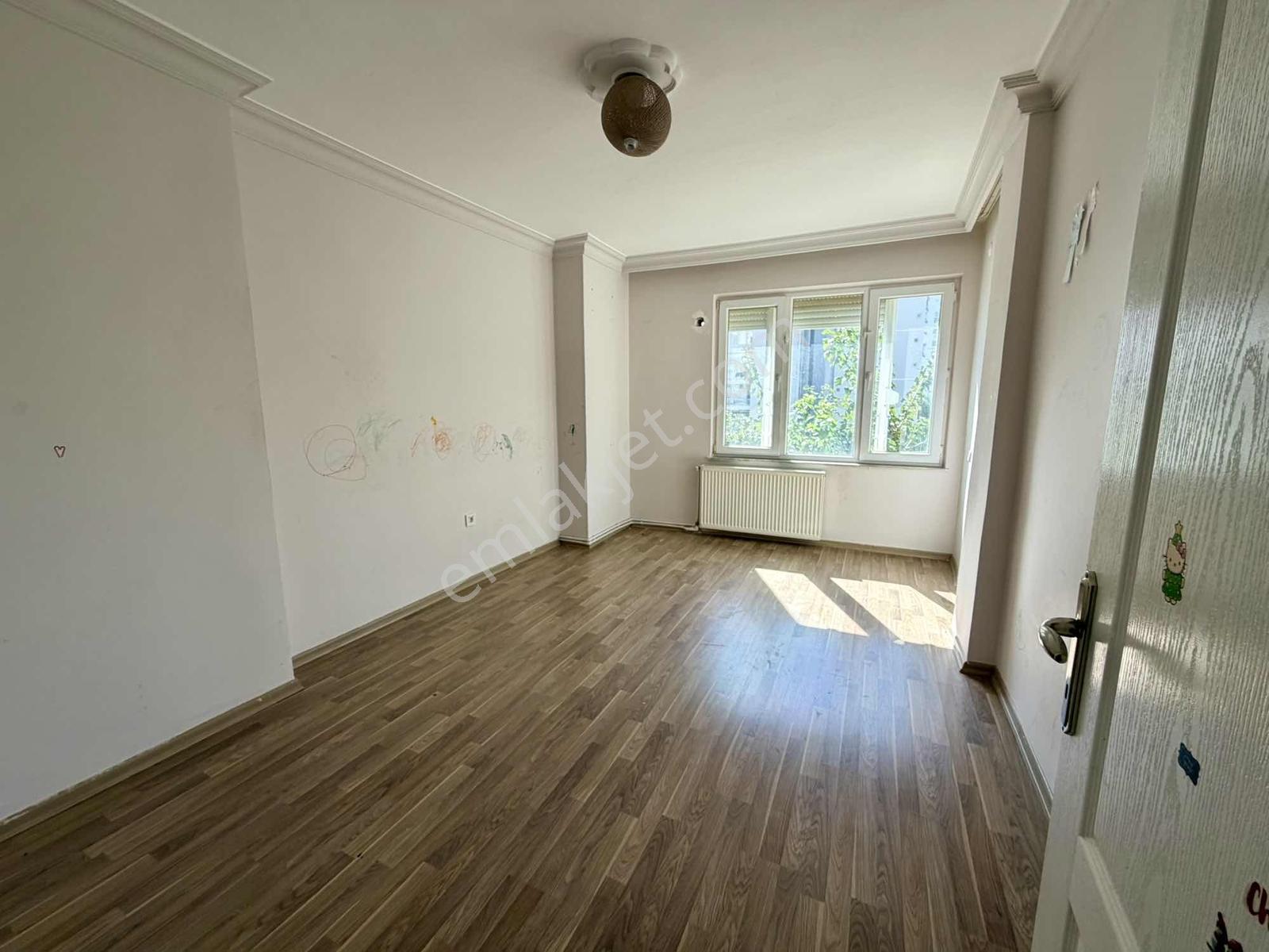 Fenerde Yüzme Havuzlu Site İçerisinde 3+1 Arakat Daire — fotoğraf 18