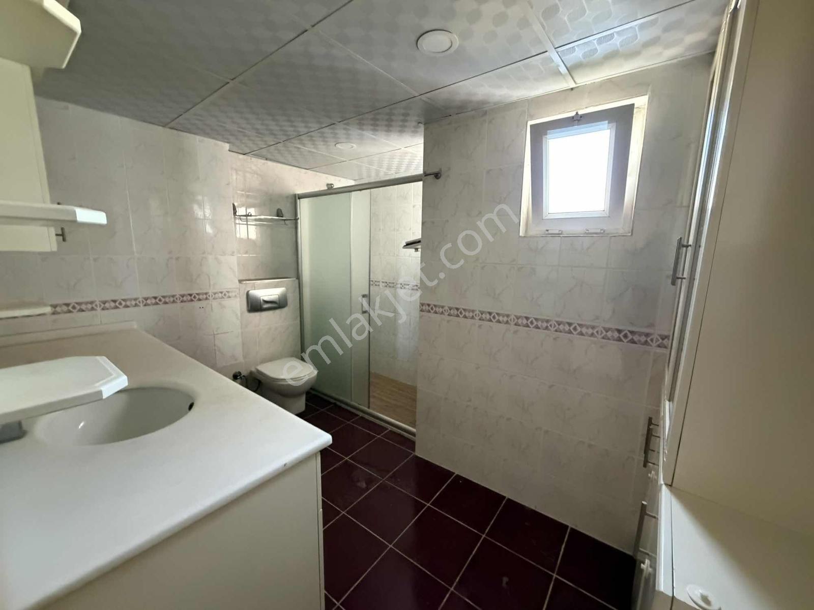 Fenerde Yüzme Havuzlu Site İçerisinde 3+1 Arakat Daire — fotoğraf 25