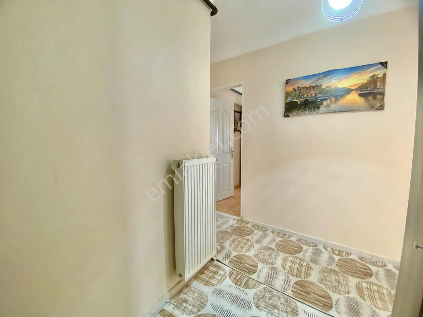 Harmandalı Pazar Yerinde Geniş 3+1 Satılık Daire — fotoğraf 3