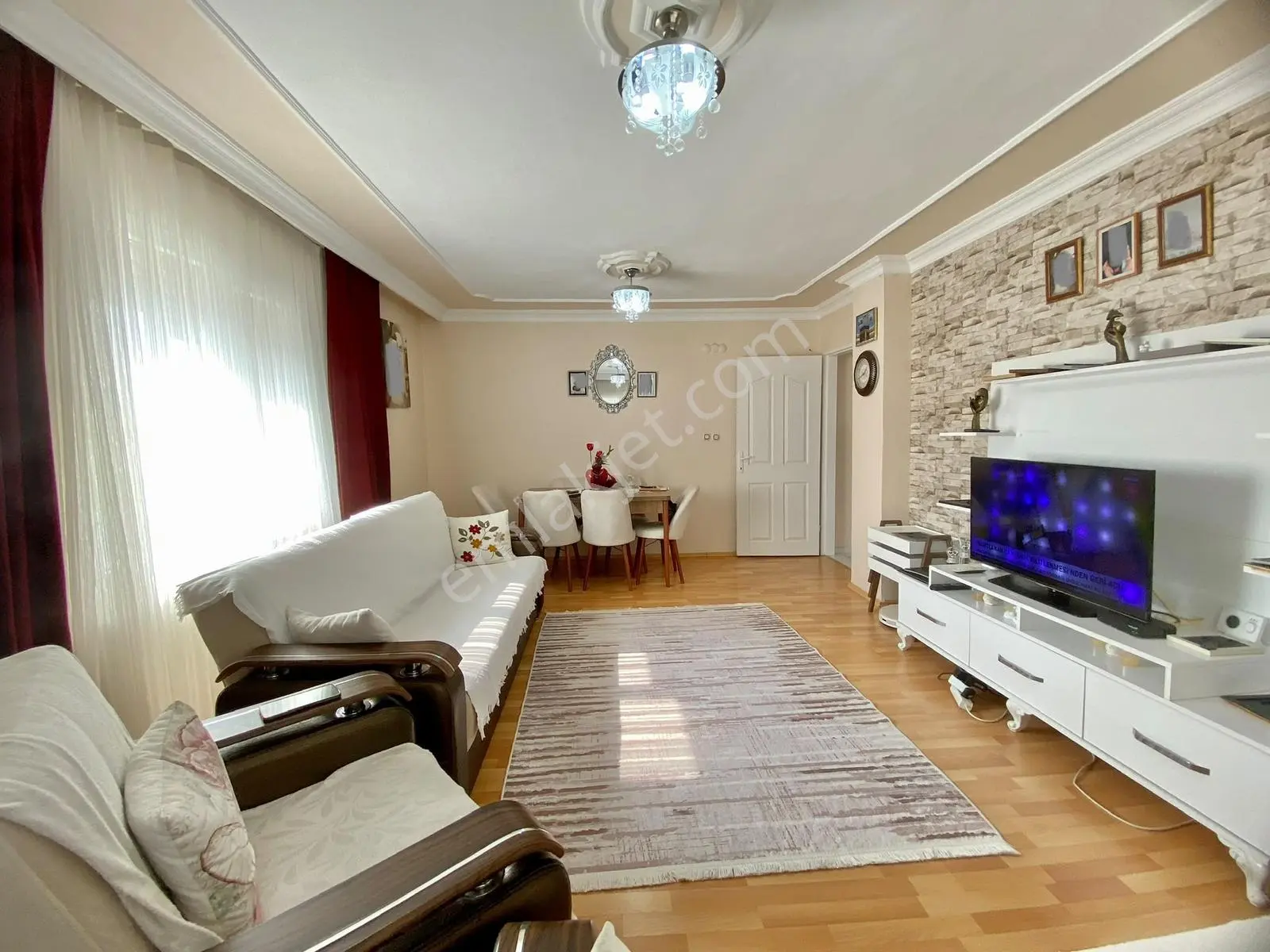 Harmandalı Pazar Yerinde Geniş 3+1 Satılık Daire — fotoğraf 9