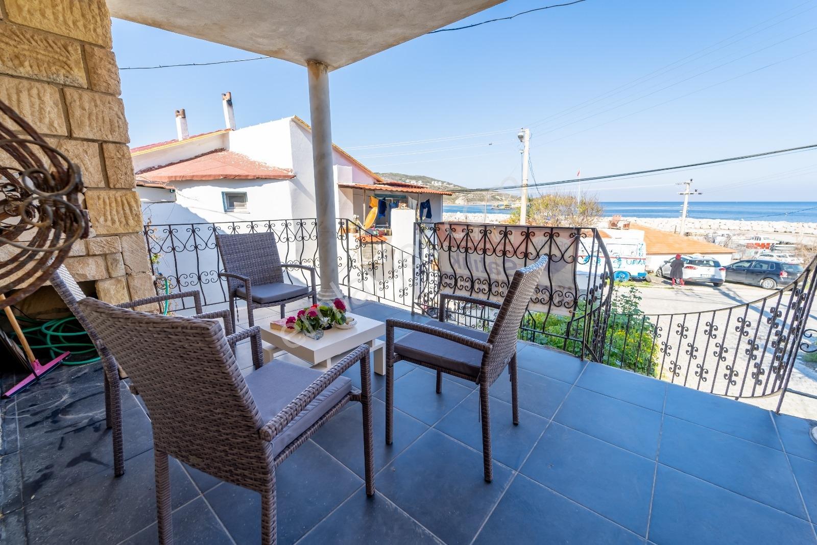 Karaburun Yenilimanda Denize 50m Mesafede Müstakil Taş Ev — fotoğraf 2