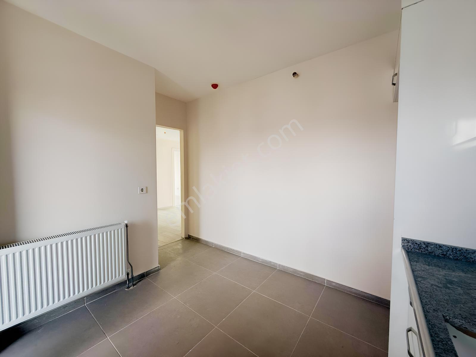 Remax Anı 'dan Kartal Acron Twins Sit. 'de Satılık 3+1 Daire — fotoğraf 17