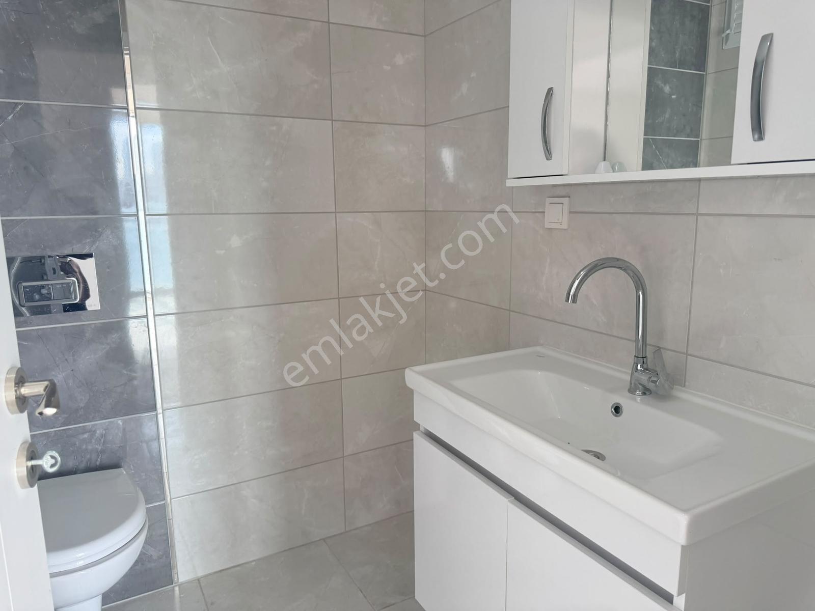 Remax Anı 'dan Kartal Acron Twins Sit. 'de Satılık 3+1 Daire — fotoğraf 33