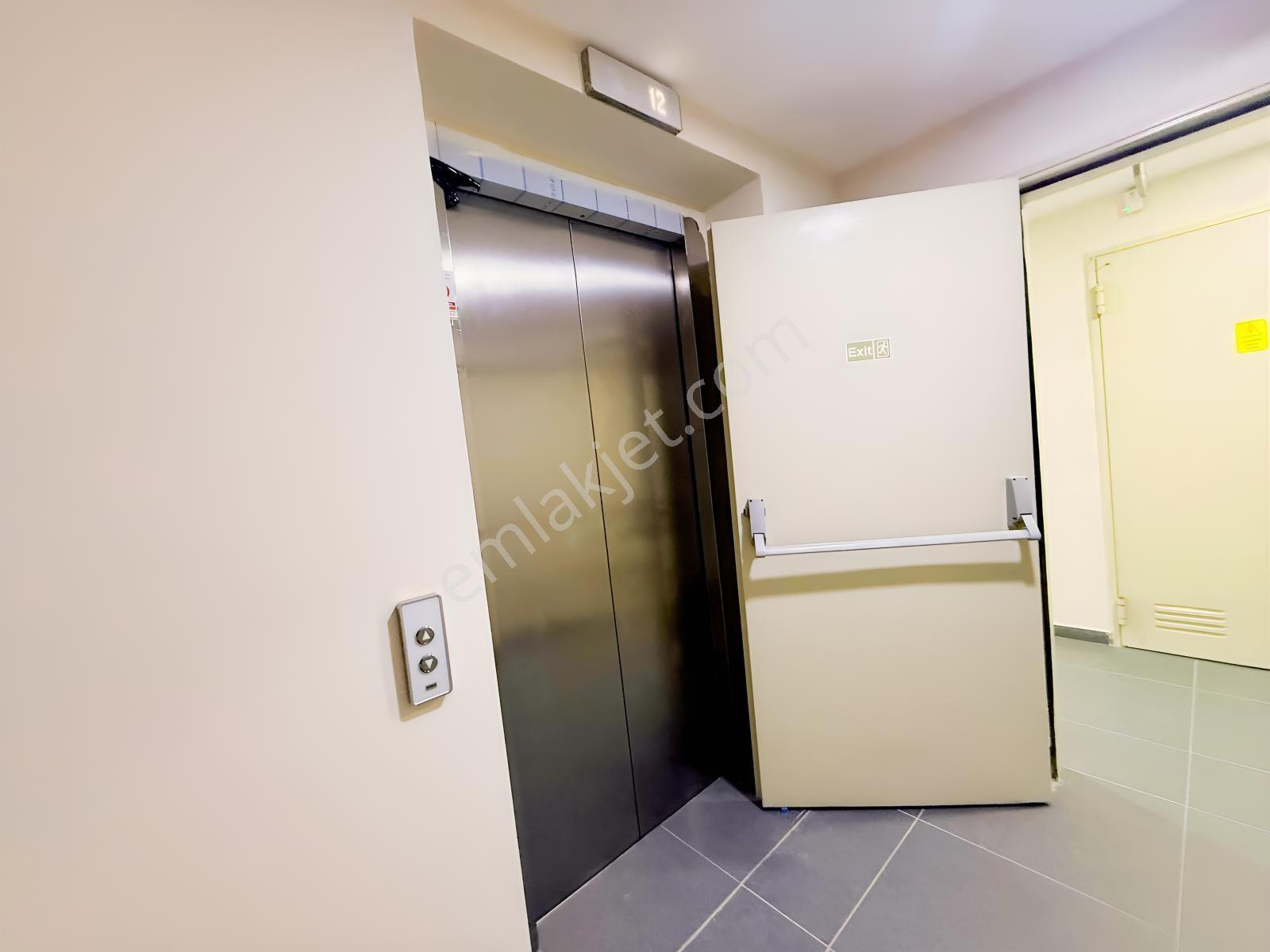 Remax Anı 'dan Kartal Acron Twins Sit. 'de Satılık 3+1 Daire — fotoğraf 35