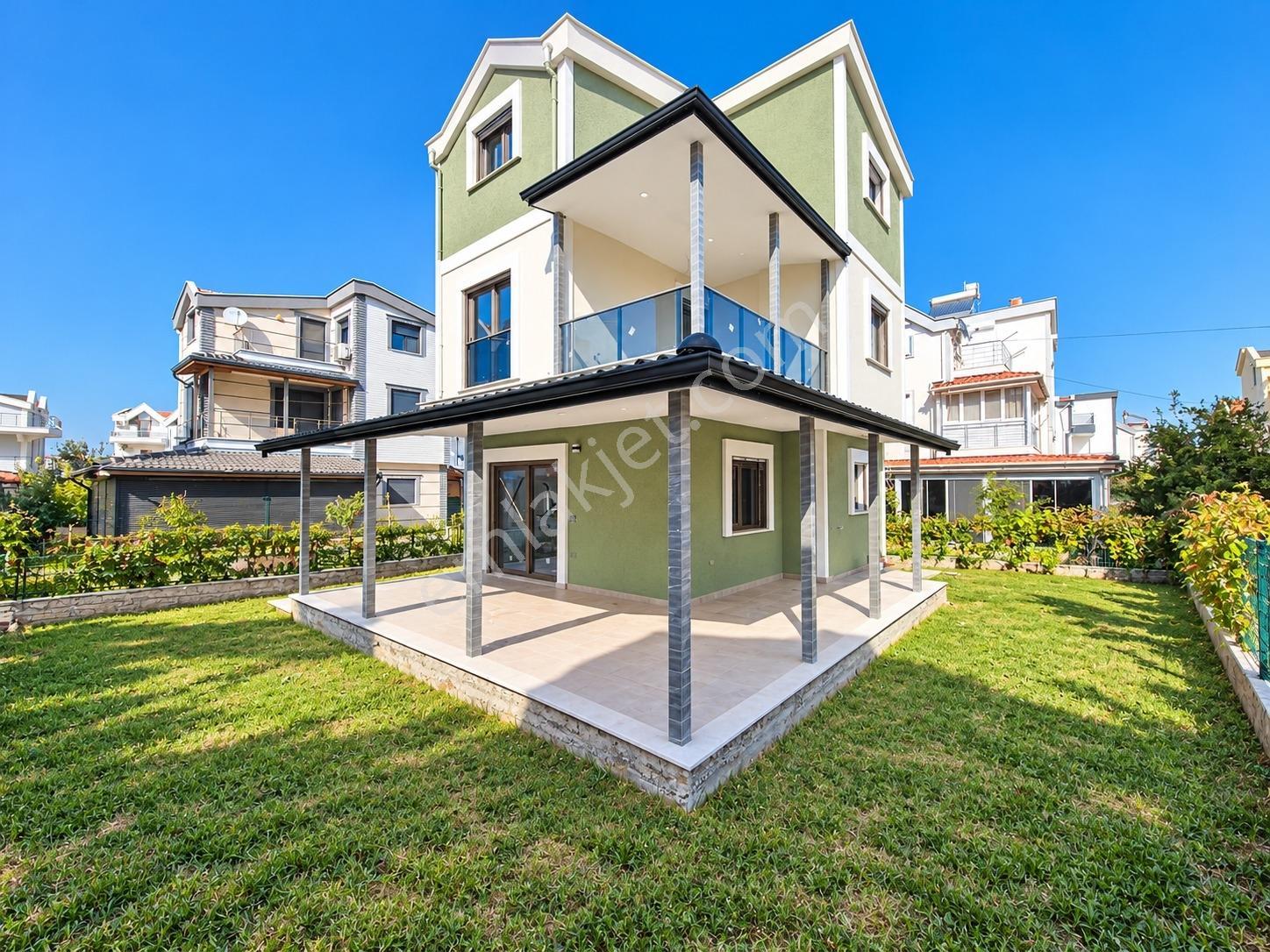 Umas Solutıondan Plaja 150 Mt - Muhteşem Konum - 4+1 Sıfır Villa — fotoğraf 2