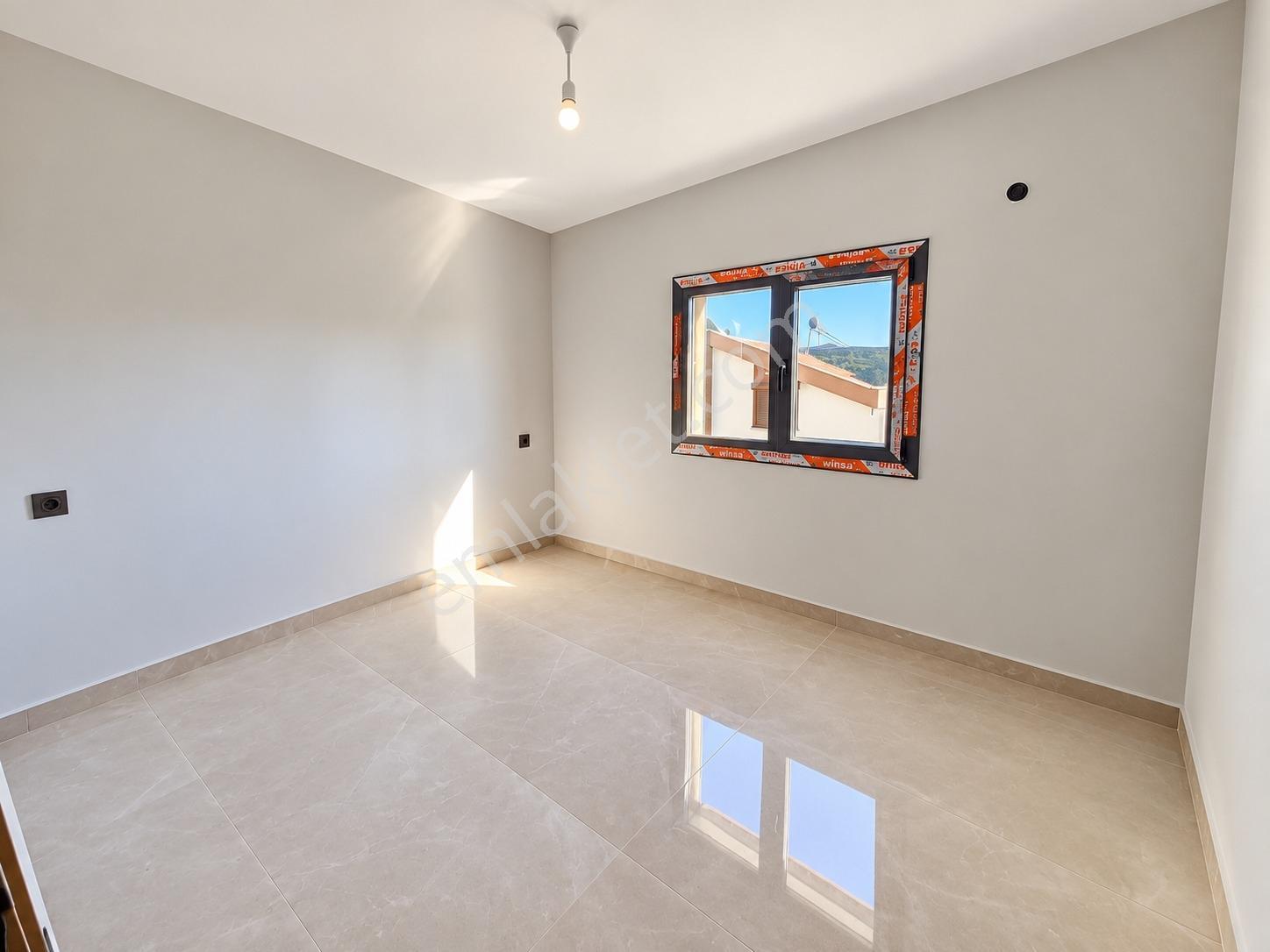 Umas Solutıondan Plaja 150 Mt - Muhteşem Konum - 4+1 Sıfır Villa — fotoğraf 18