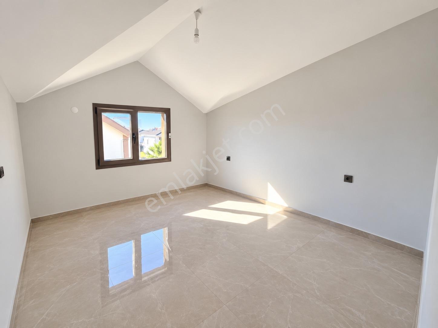 Umas Solutıondan Plaja 150 Mt - Muhteşem Konum - 4+1 Sıfır Villa — fotoğraf 20