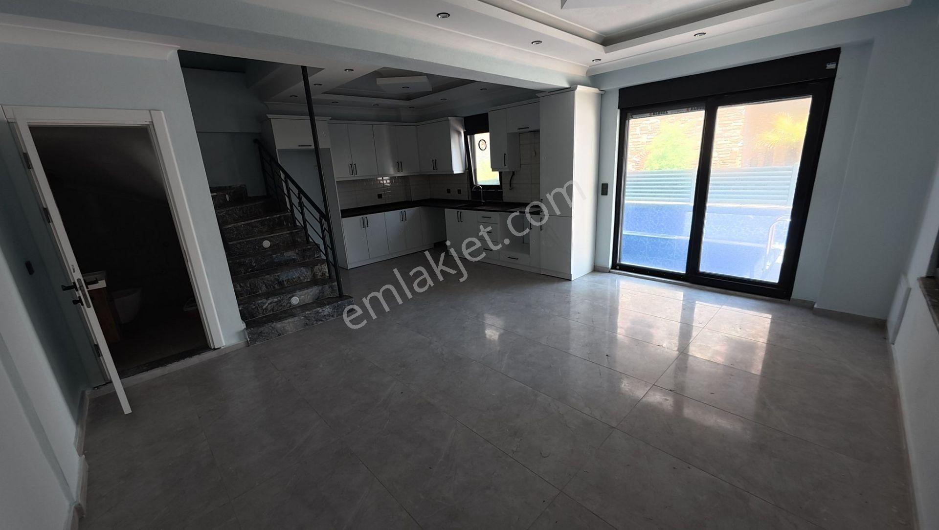 Sakarya Kocaali De Yalı Mah De Denize 2 Parsel Havuzlu Müstakil 4+1 — fotoğraf 13