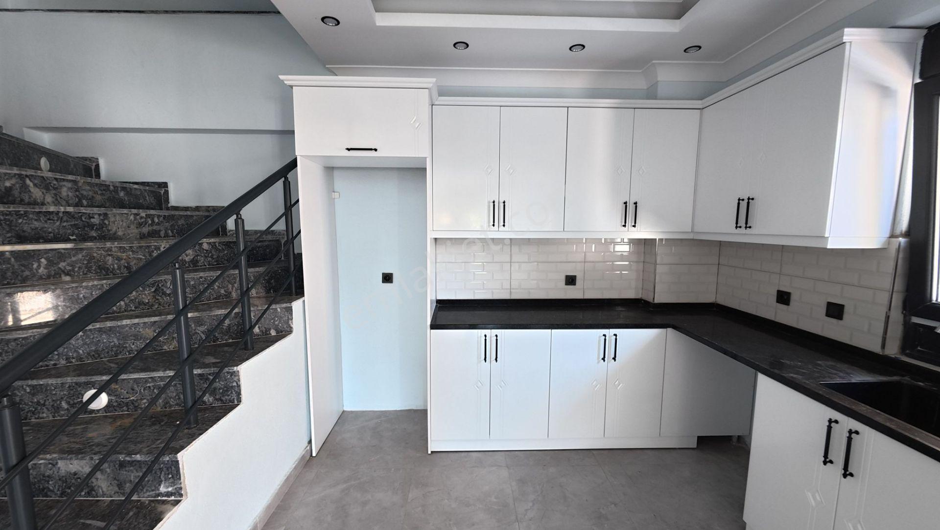 Sakarya Kocaali De Yalı Mah De Denize 2 Parsel Havuzlu Müstakil 4+1 — fotoğraf 19