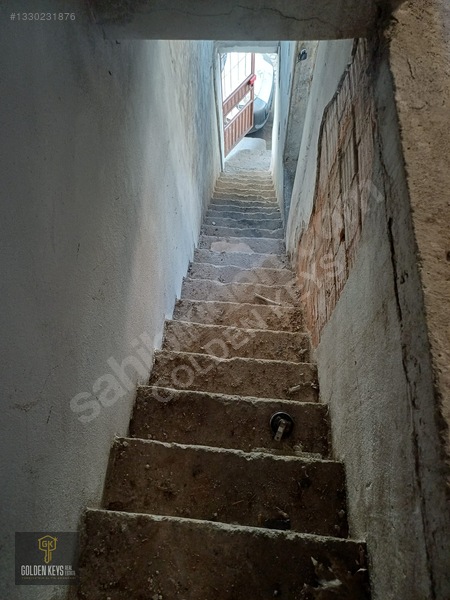 Bergama 1.sanayi Sitesi Satılık 2 Katlı Köşe Dükkan Kiracılı — fotoğraf 5