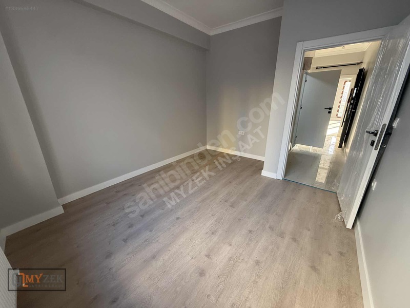 Bezırganbahçe'de Süper Konumda Satılık 2 + 1 Ara Kat Daıre — fotoğraf 33