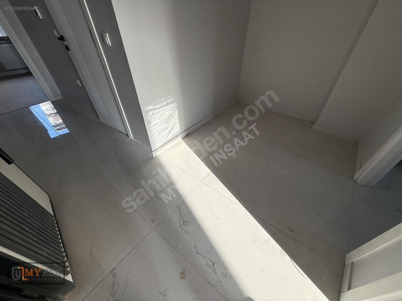 Bezırganbahçe'de Süper Konumda Satılık 2 + 1 Ara Kat Daıre — fotoğraf 42