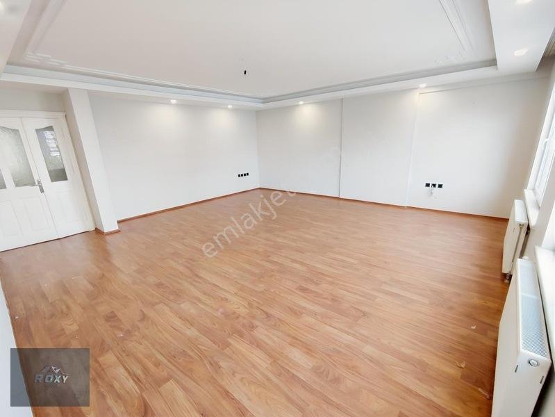 Roxy Grouptan Ferah, Bakımlı Ve 3 Cepheli Satılık 3+1 — fotoğraf 2