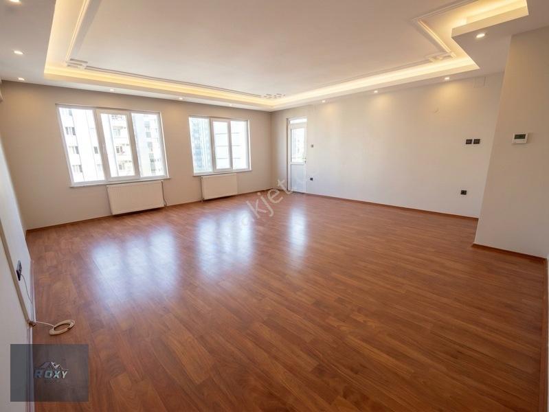 Roxy Grouptan Ferah, Bakımlı Ve 3 Cepheli Satılık 3+1 — fotoğraf 3