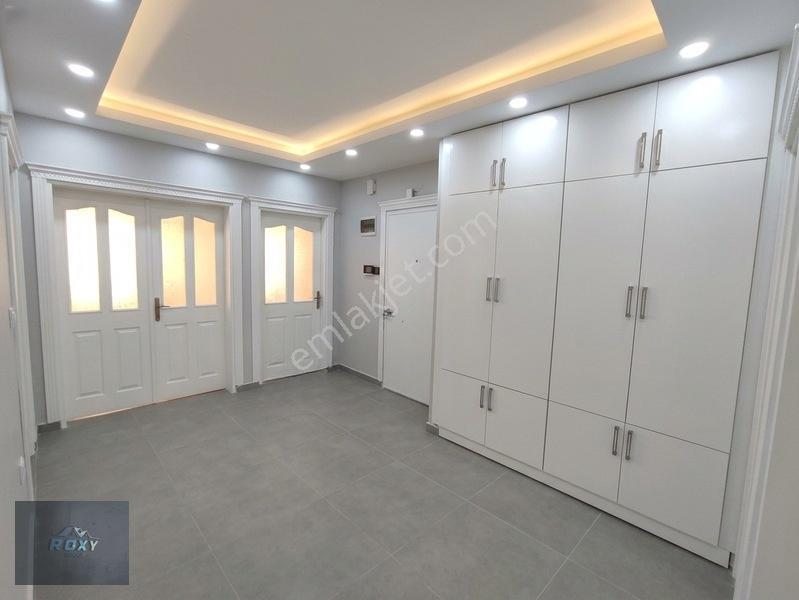 Roxy Grouptan Ferah, Bakımlı Ve 3 Cepheli Satılık 3+1 — fotoğraf 8